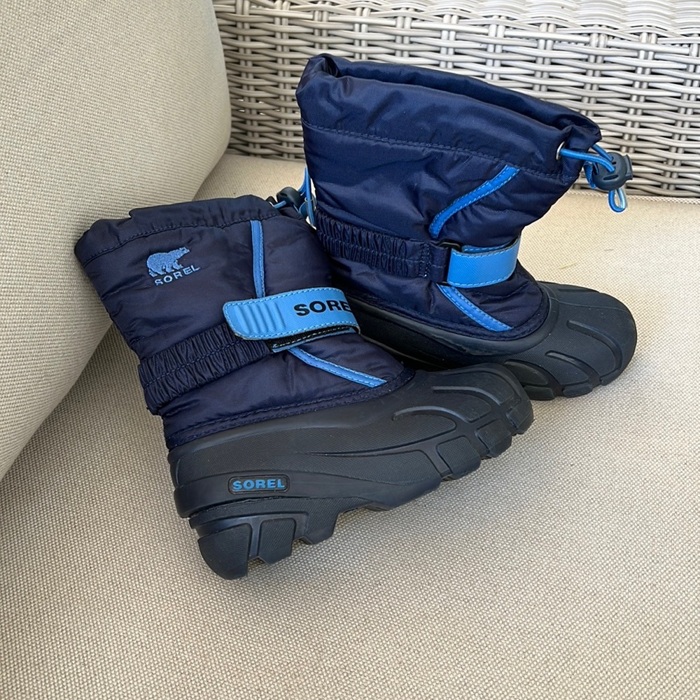 Sorel boots, size 11 (toddler), blue